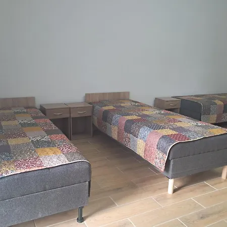 Tanie Nad Dlubnia Hostel